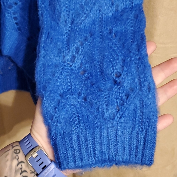 COPY - NWT American Eagle Blue Knit Jegging Fit  Sweater - Picture 5 of 8